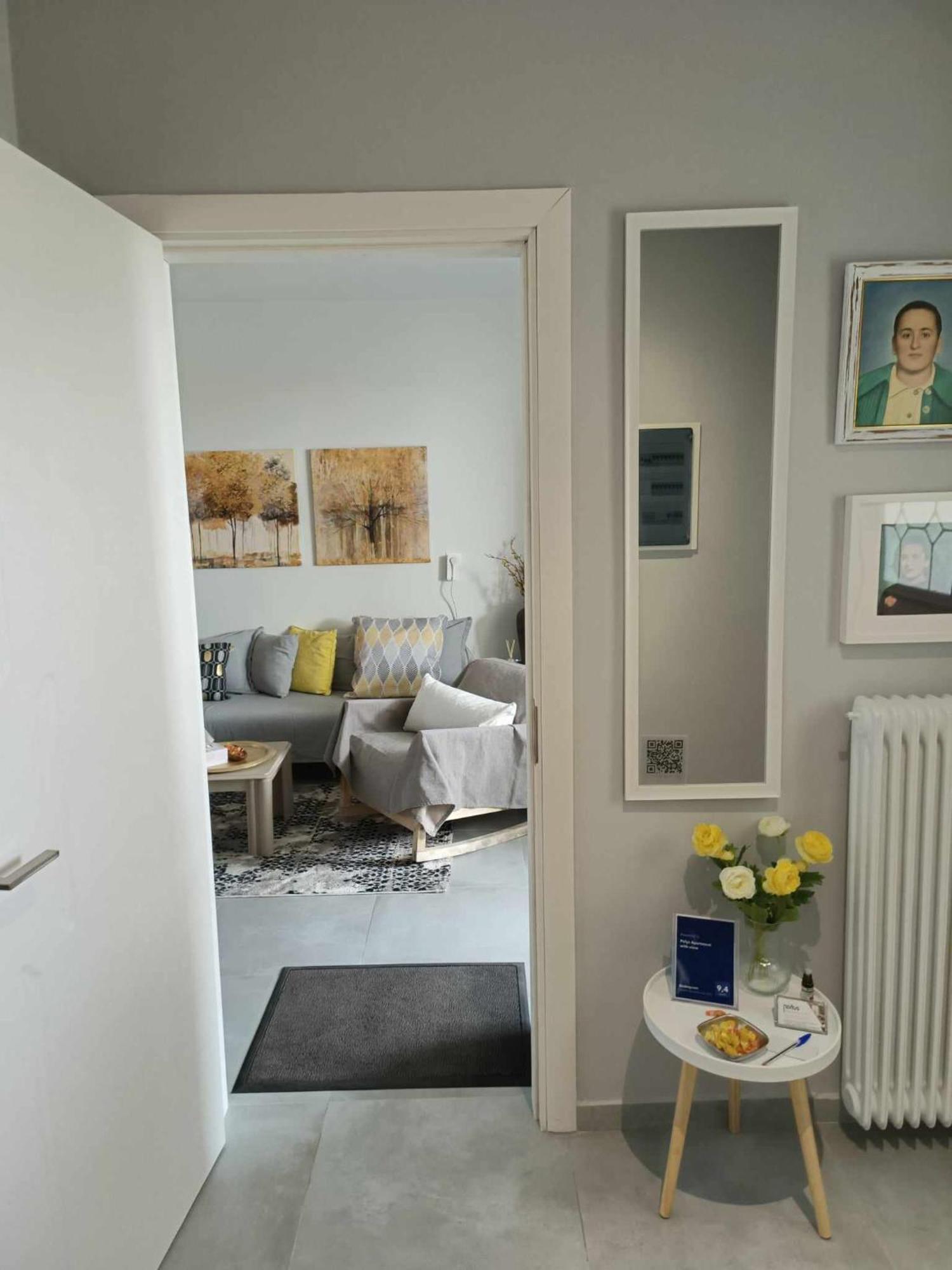 Polys Apartment And Paraskevi Studio With View Ptolemaida Bagian luar foto