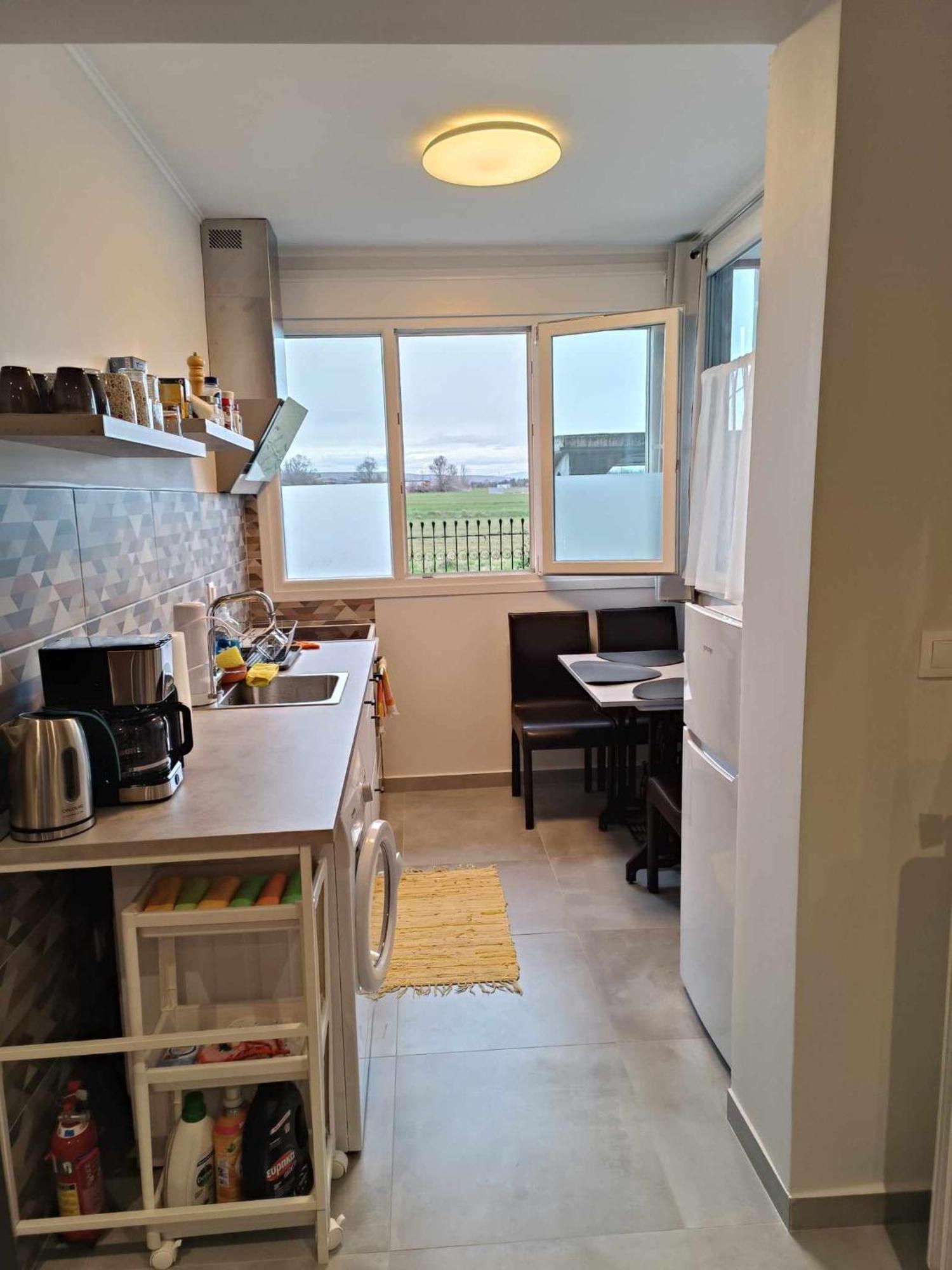 Polys Apartment And Paraskevi Studio With View Ptolemaida Bagian luar foto