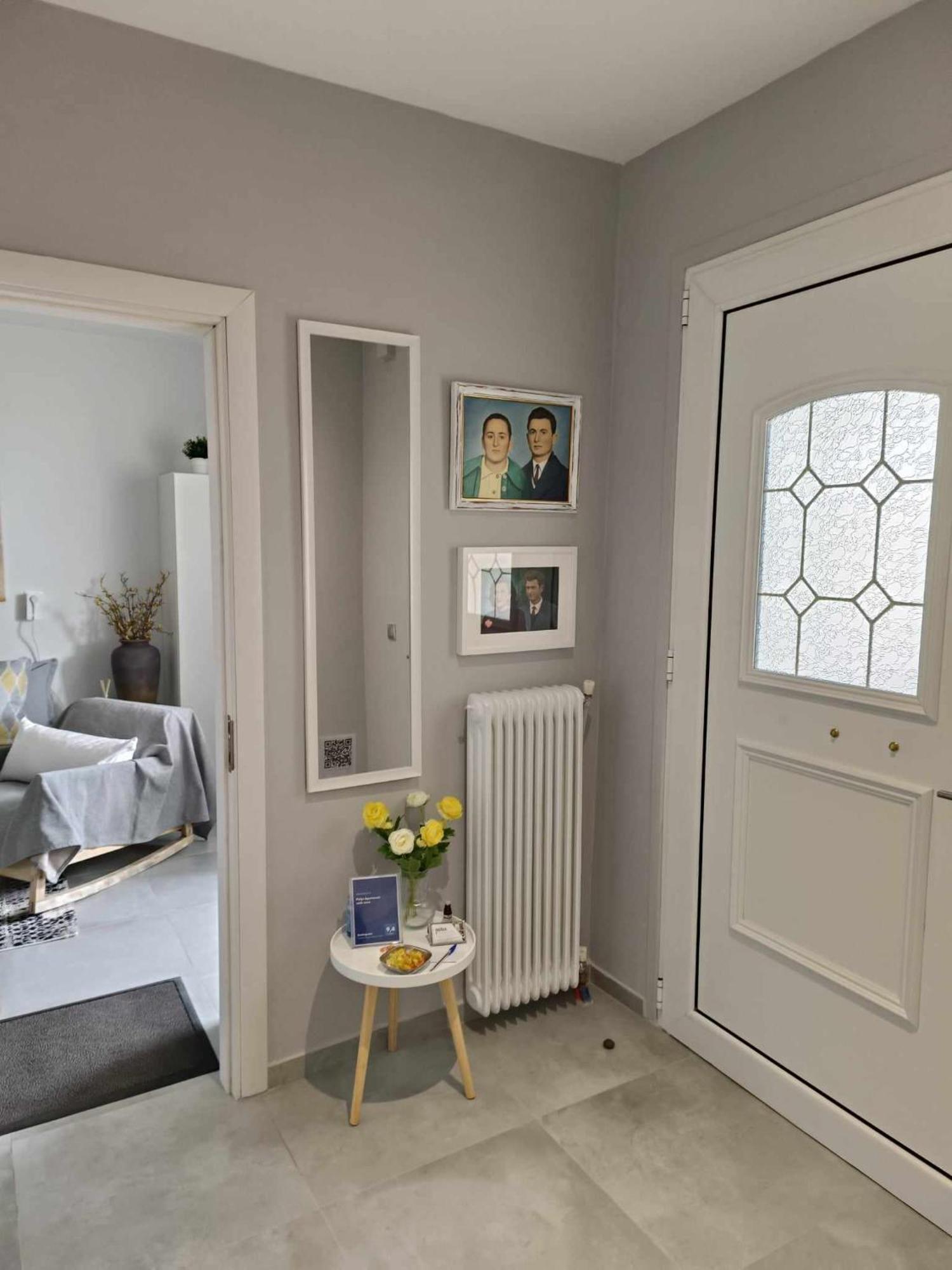 Polys Apartment And Paraskevi Studio With View Ptolemaida Bagian luar foto