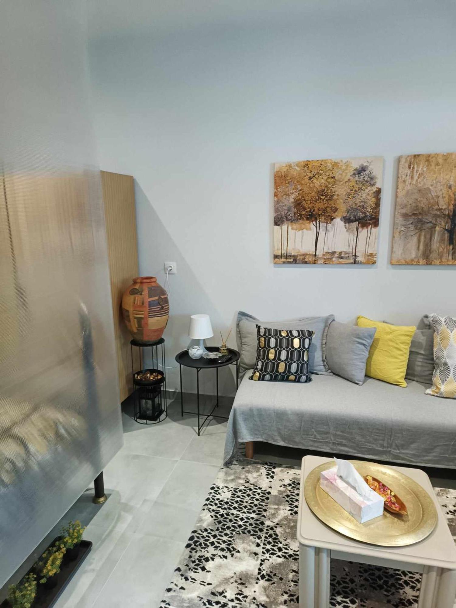 Polys Apartment And Paraskevi Studio With View Ptolemaida Bagian luar foto